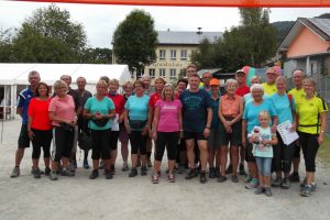 Jüngste und älteste Walker sowie Teilnehmer stärkste Gruppe beim 13. Nordic-Walking-Tag in Grattersdorf